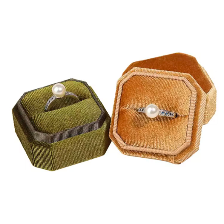 Mengapa kita membutuhkan bahan keras untuk kotak cincin yang elegan untuk pernikahan?